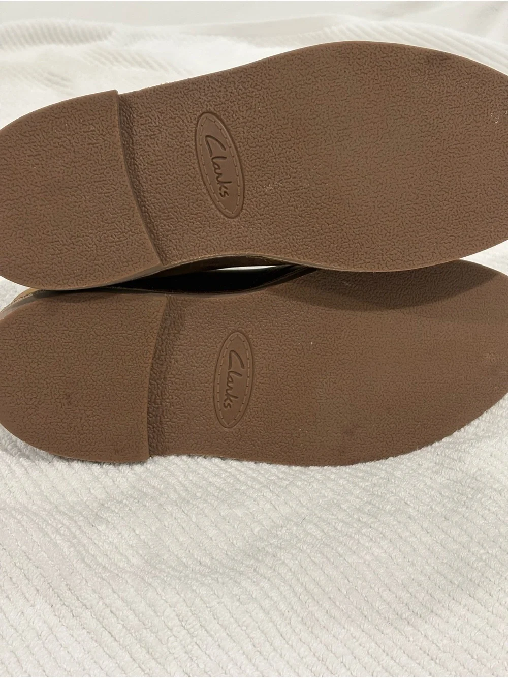 Clark’s Men's bushacre 2 chukka boots beeswax brown distressed leather 9 new